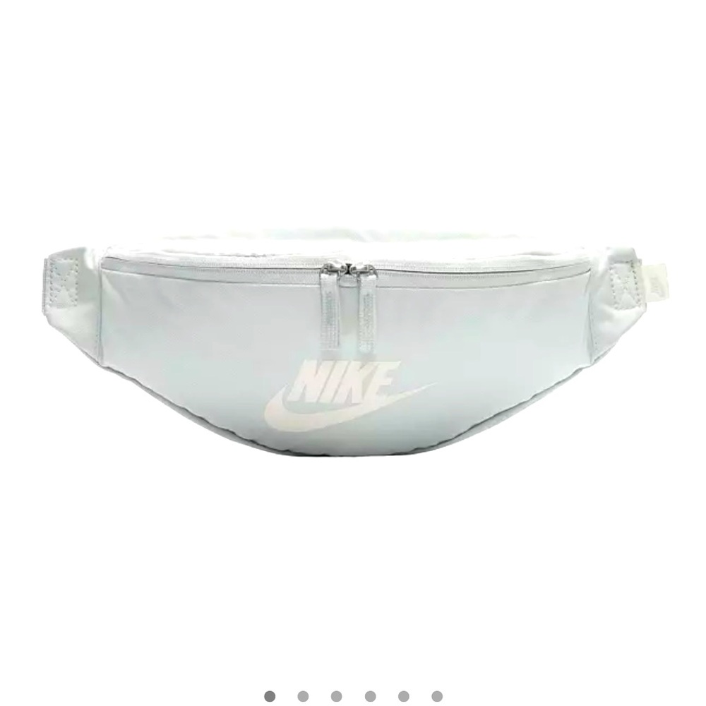 Nike Heritage Waistpack light silver